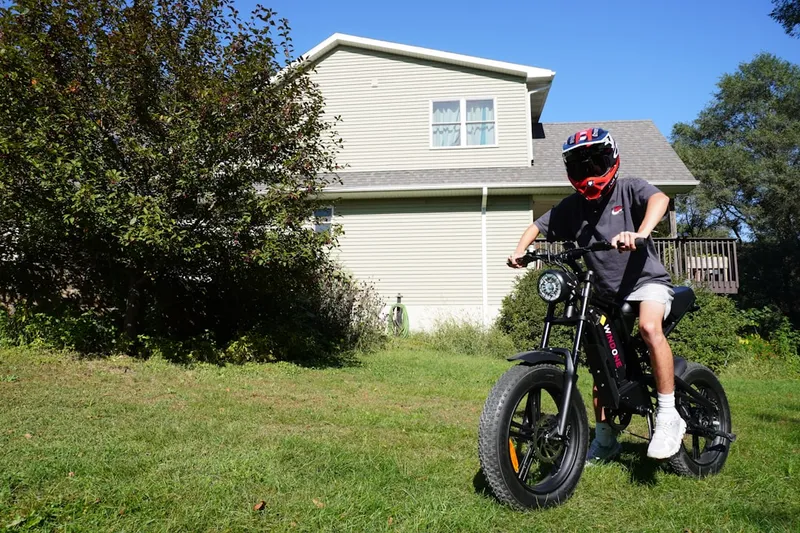 🚴‍♀️ Ride free, live green! Windone E2 Fat Tire Off-Road Adventure Electric Bike brings adventure to your doorstep, perfect for cruising your front lawn or exploring beyond. 🌿 Eco-friendly and fun, E2 powers every journey! #GreenRiding #OutdoorFun